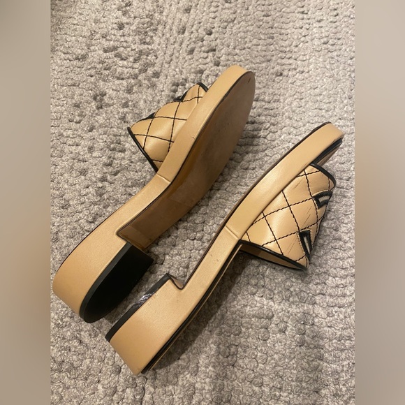 Chanel slides sandals authentic comes with box and receipt SIZE 36.5 - Picture 3 of 5